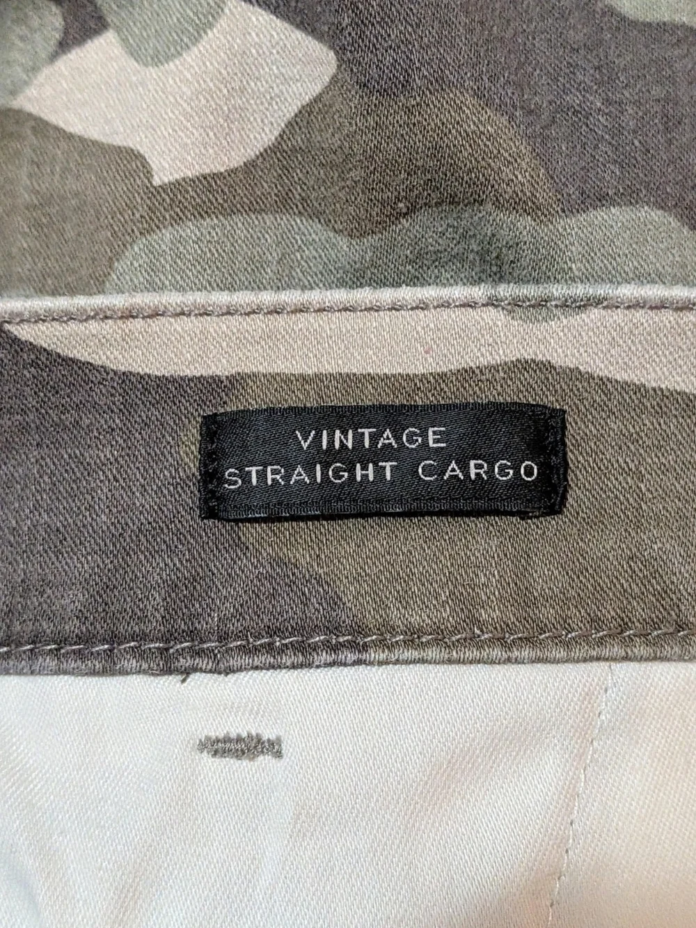 Women's Vintage Straight Cargo Pants Camo Green Size 32 Crop Utility